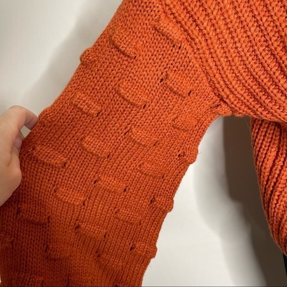 Balloon sleeve acrylic sweater in orange, XL - Picture 5 of 6